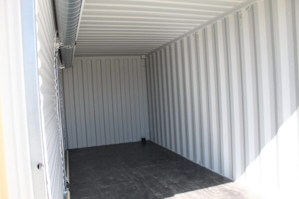 1_620ft shipping container with double roll up doors